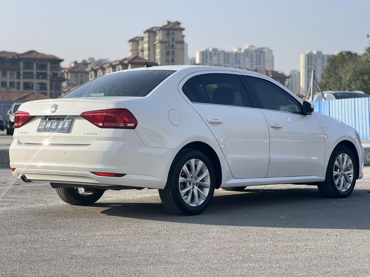 Volkswagen Lavida XR 2019 thumb 4
