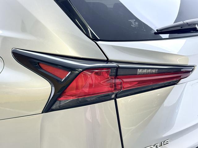 Lexus NX 2018 thumb 11