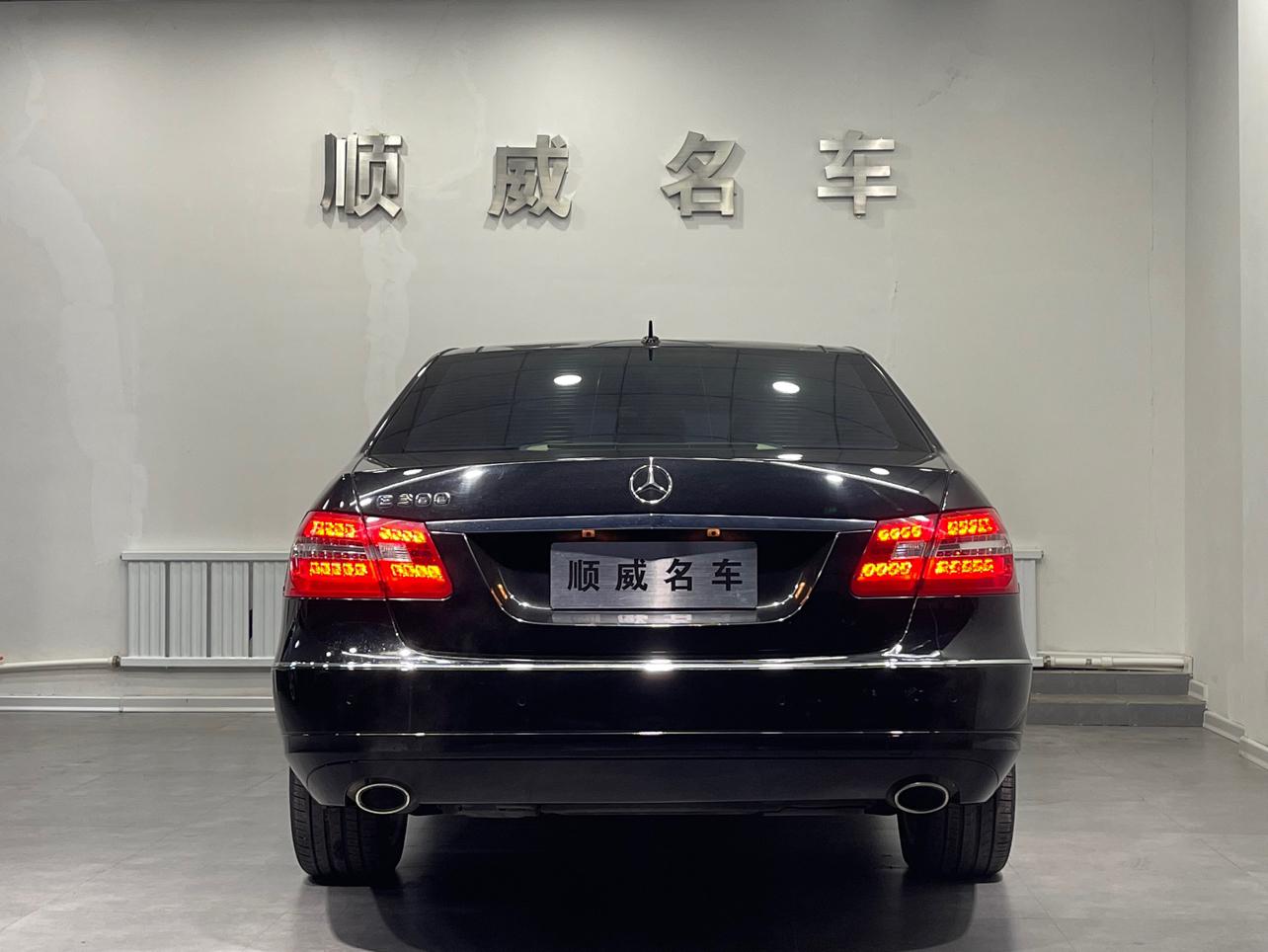 Mercedes-Benz E-Class 2010 thumb 3