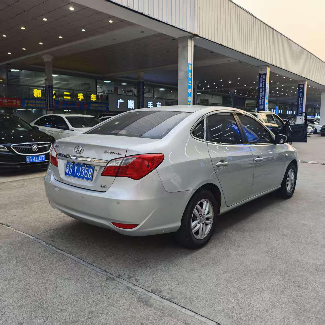 Hyundai Elantra 2013 thumb 4