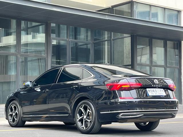 Volkswagen Passat 2019 thumb 2