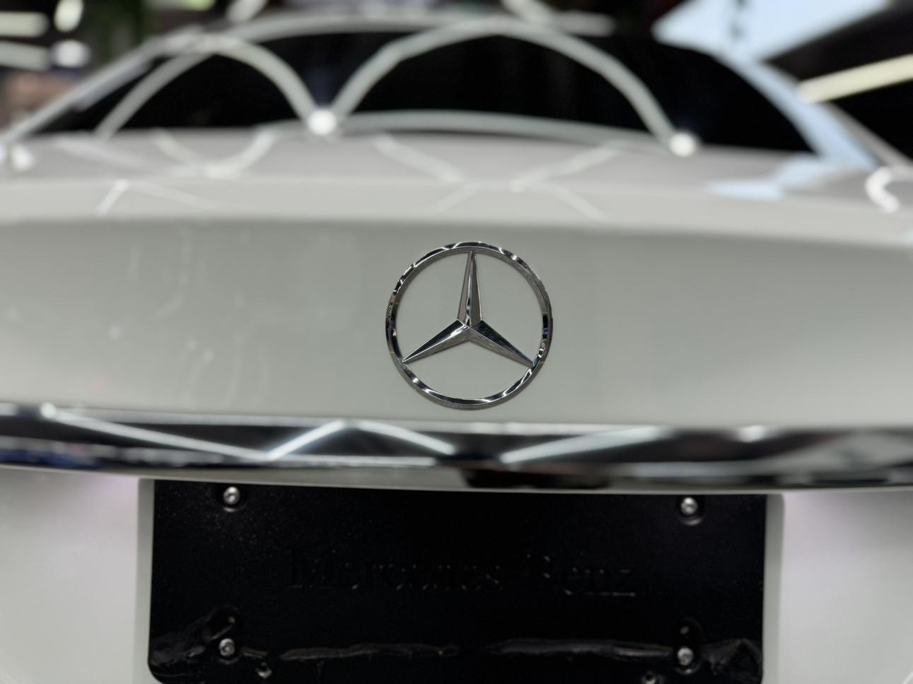 Mercedes-Benz C-Class 2016 thumb 10