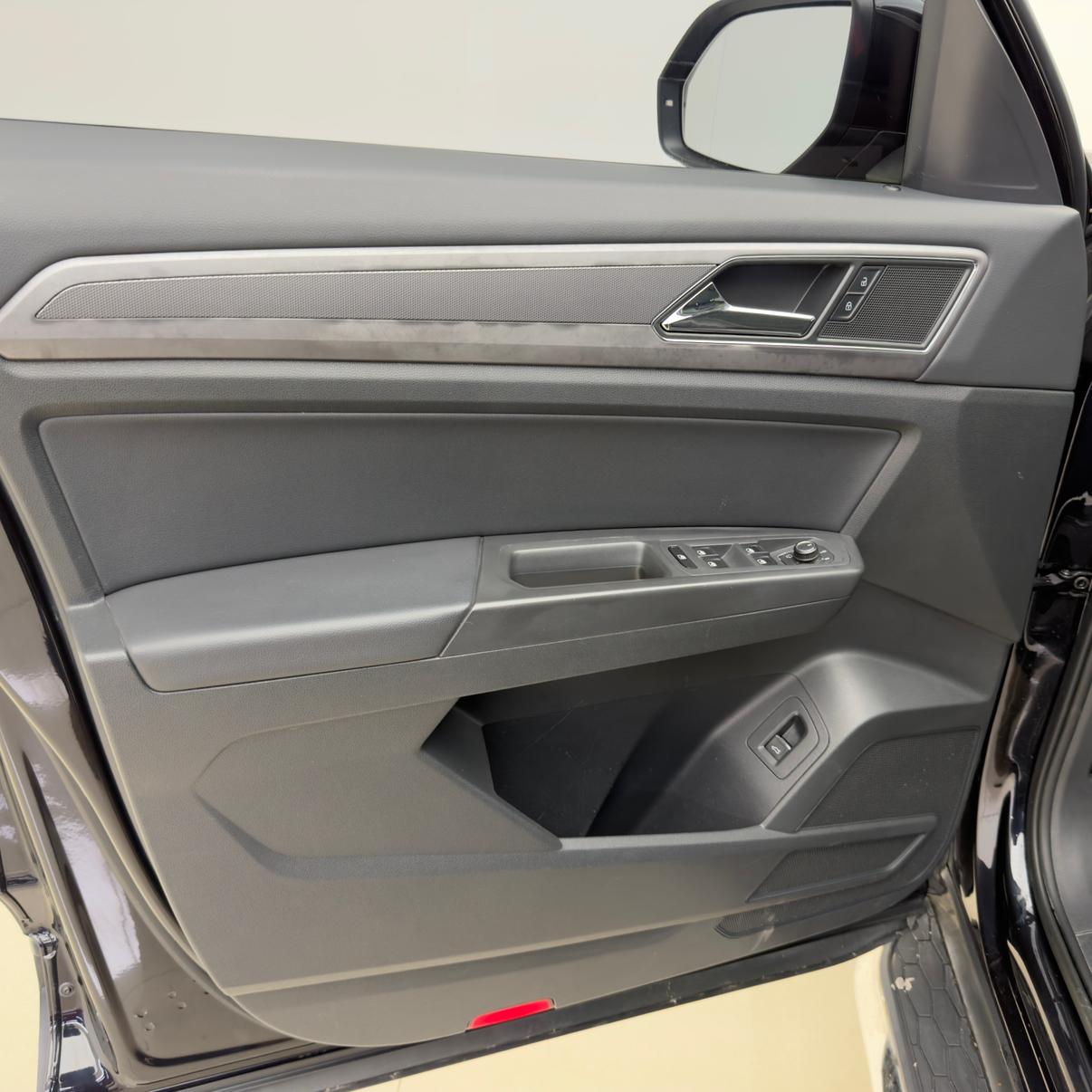 Volkswagen Teramont 2017 thumb 9