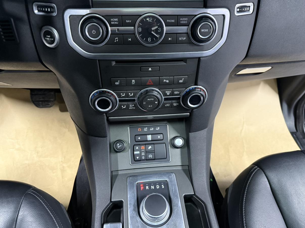 Land Rover Discovery 2016 thumb 12