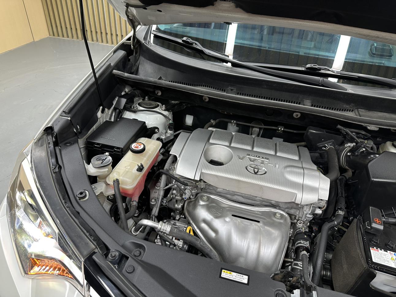 Toyota RAV4 2019 thumb 5