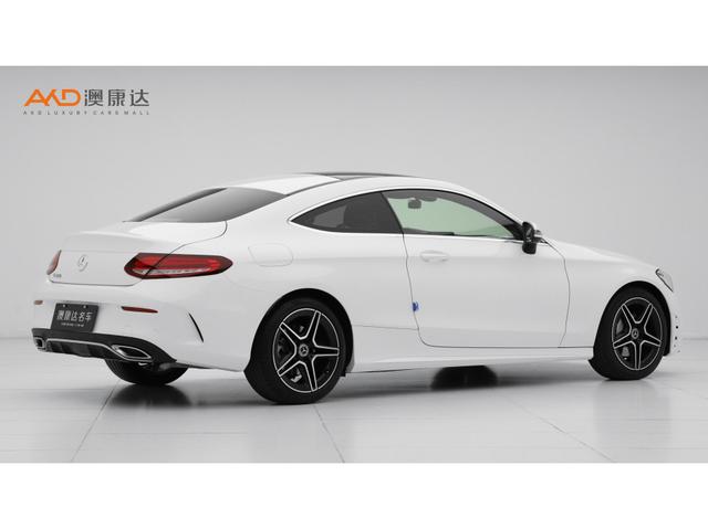 Mercedes-Benz C-Class 2019 thumb 2