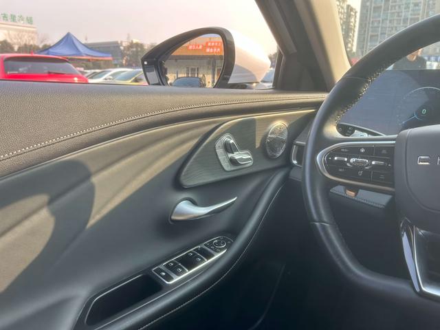 Chery Arrizo 8 2022 thumb 4