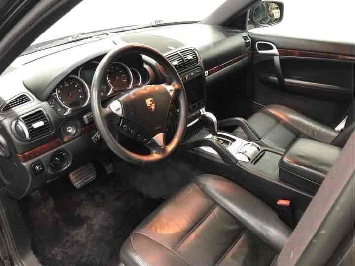 Porsche Cayenne 2008 thumb 11