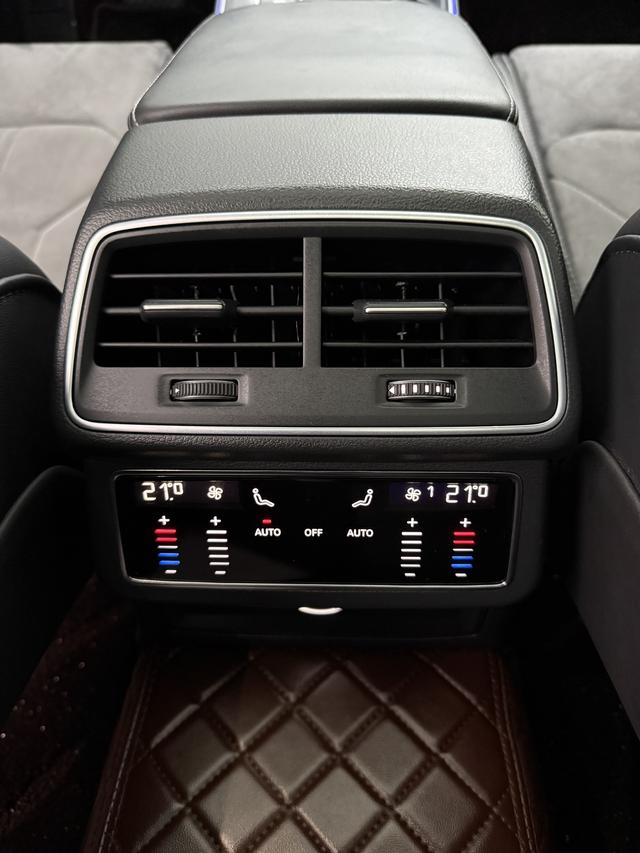 Audi A6 2021 thumb 4