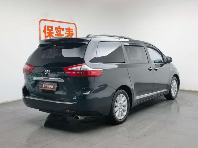 Toyota Sienna 2018 thumb 2