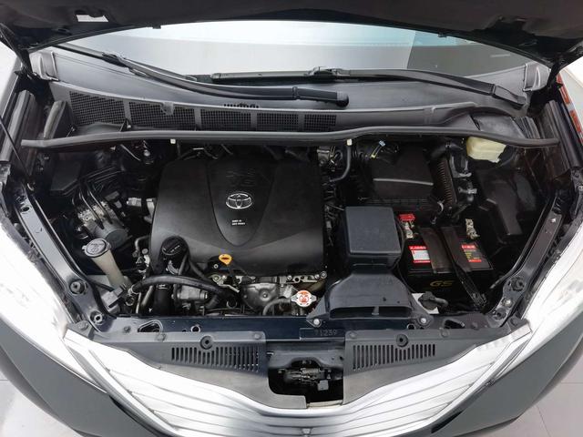 Toyota Sienna 2018 thumb 3