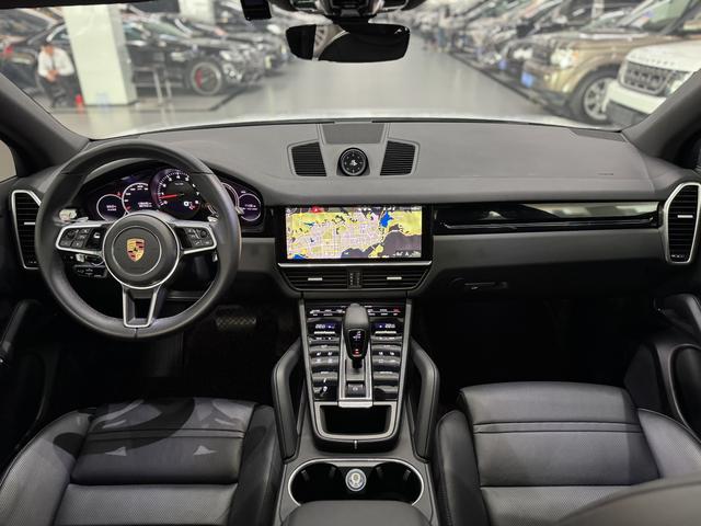 Porsche Cayenne 2019 thumb 2