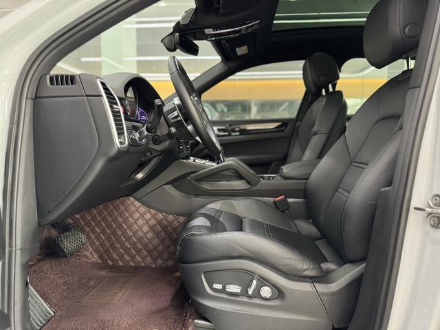 Porsche Cayenne 2019 thumb 4
