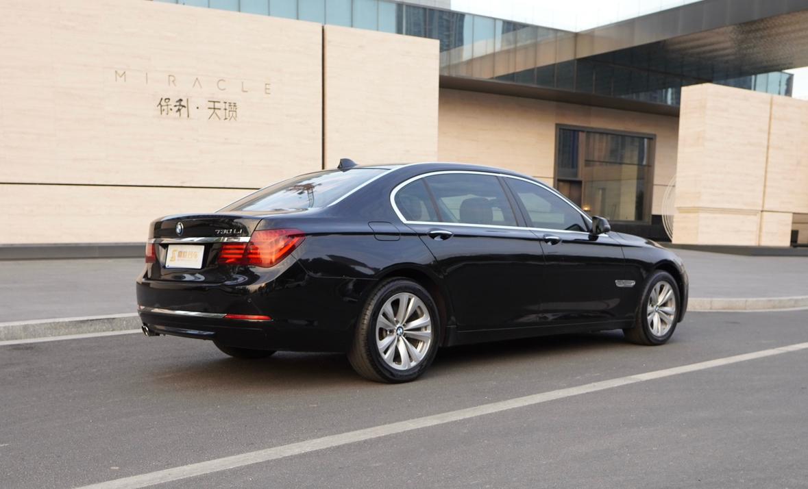 BMW 7 серии 2013 thumb 5