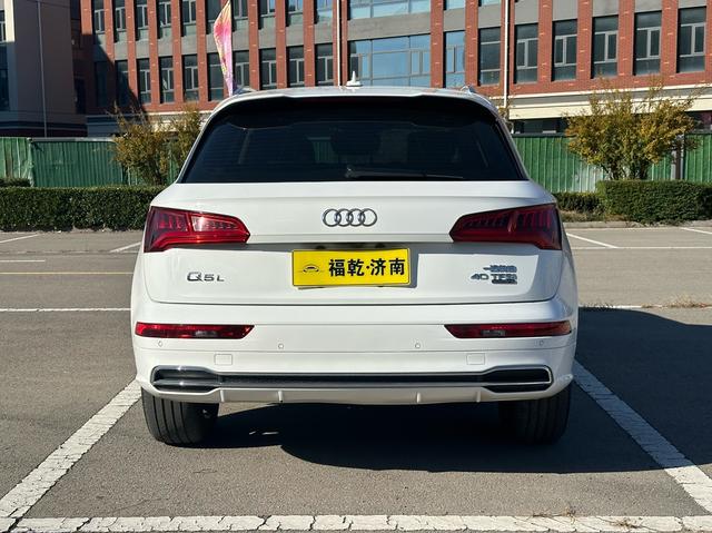 Audi Q5 2020 thumb 3
