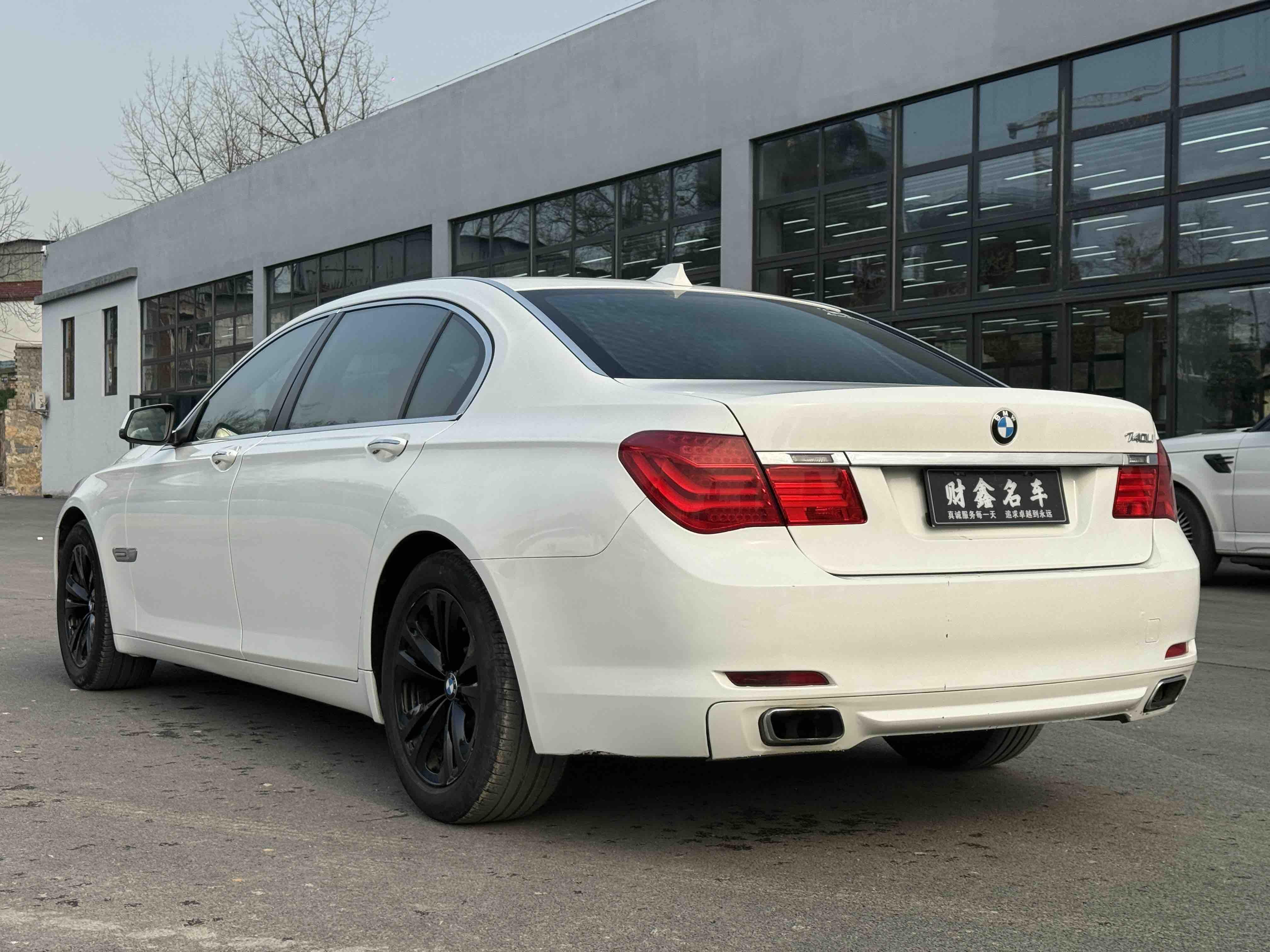 BMW 7 серии 2010 thumb 3