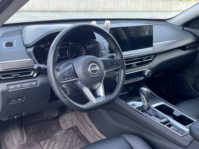 Nissan Altima 2022 thumb 3