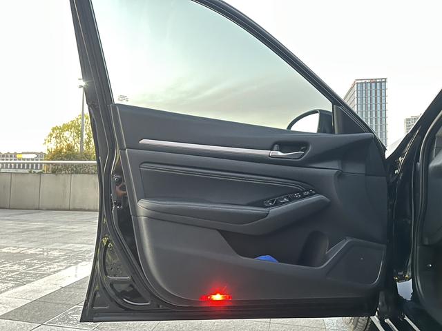 Nissan Altima 2022 thumb 12