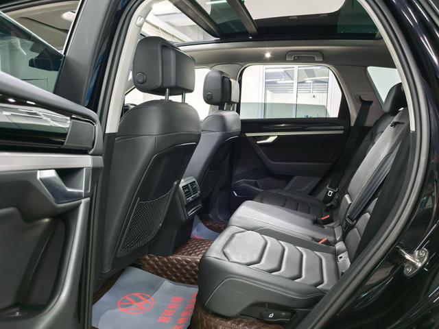 Volkswagen Touareg 2021 thumb 3