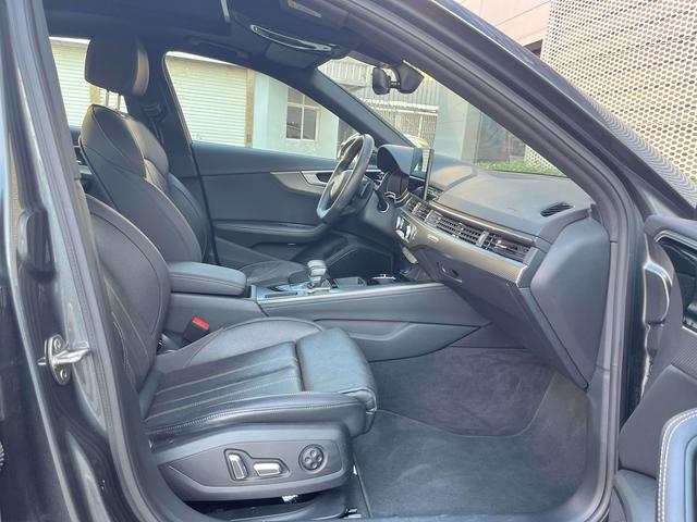 Audi A4 2024 thumb 2