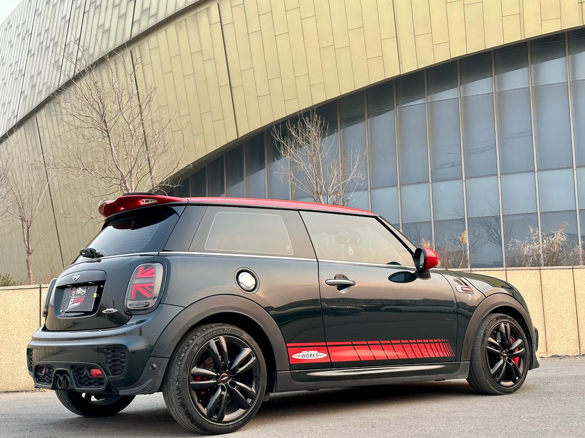 MINI JCW Hatch 2018 thumb 4