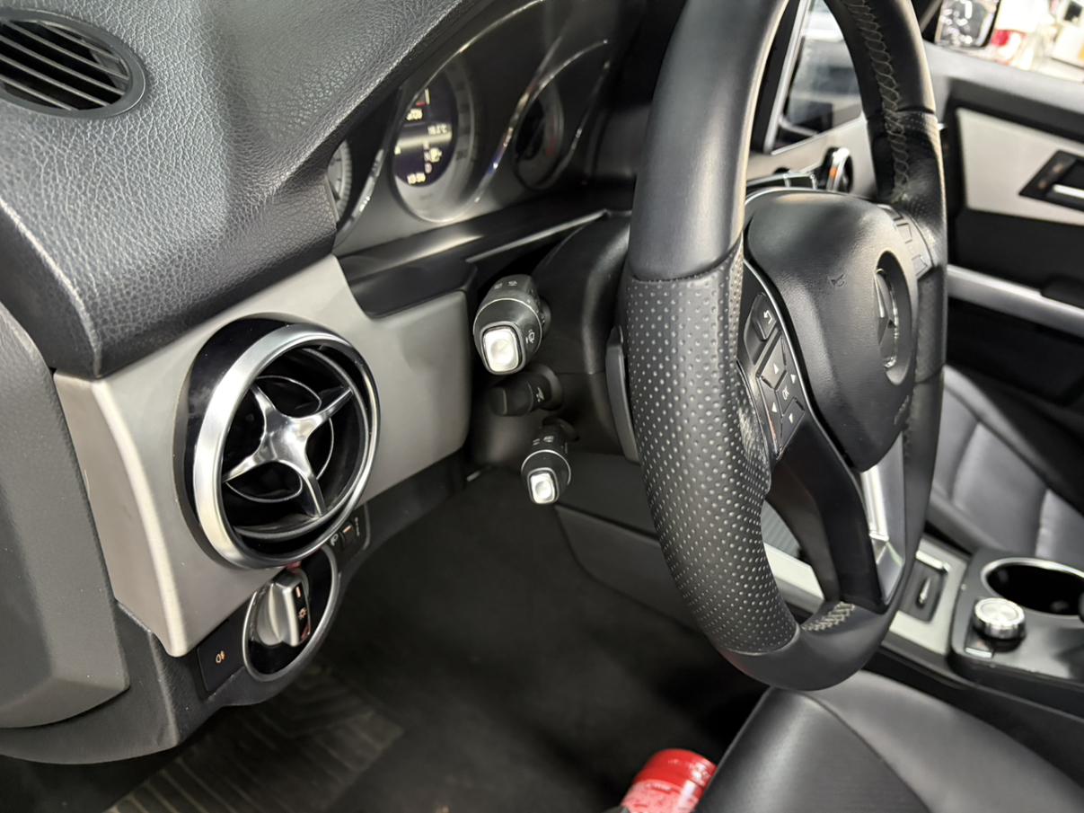 Mercedes-Benz GLK 2013 thumb 10