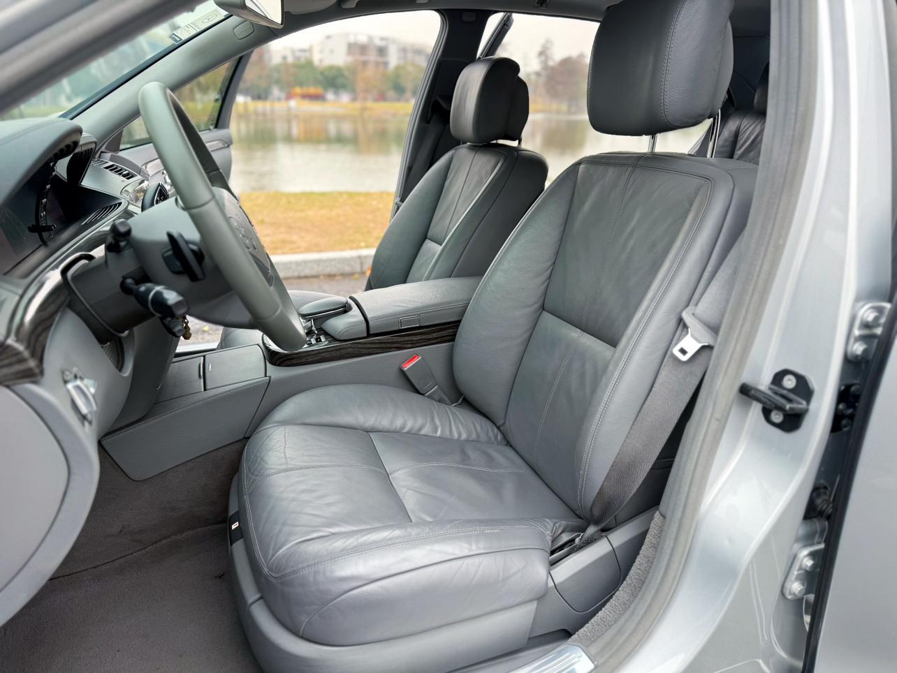 Mercedes-Benz S-Class 2007 thumb 10