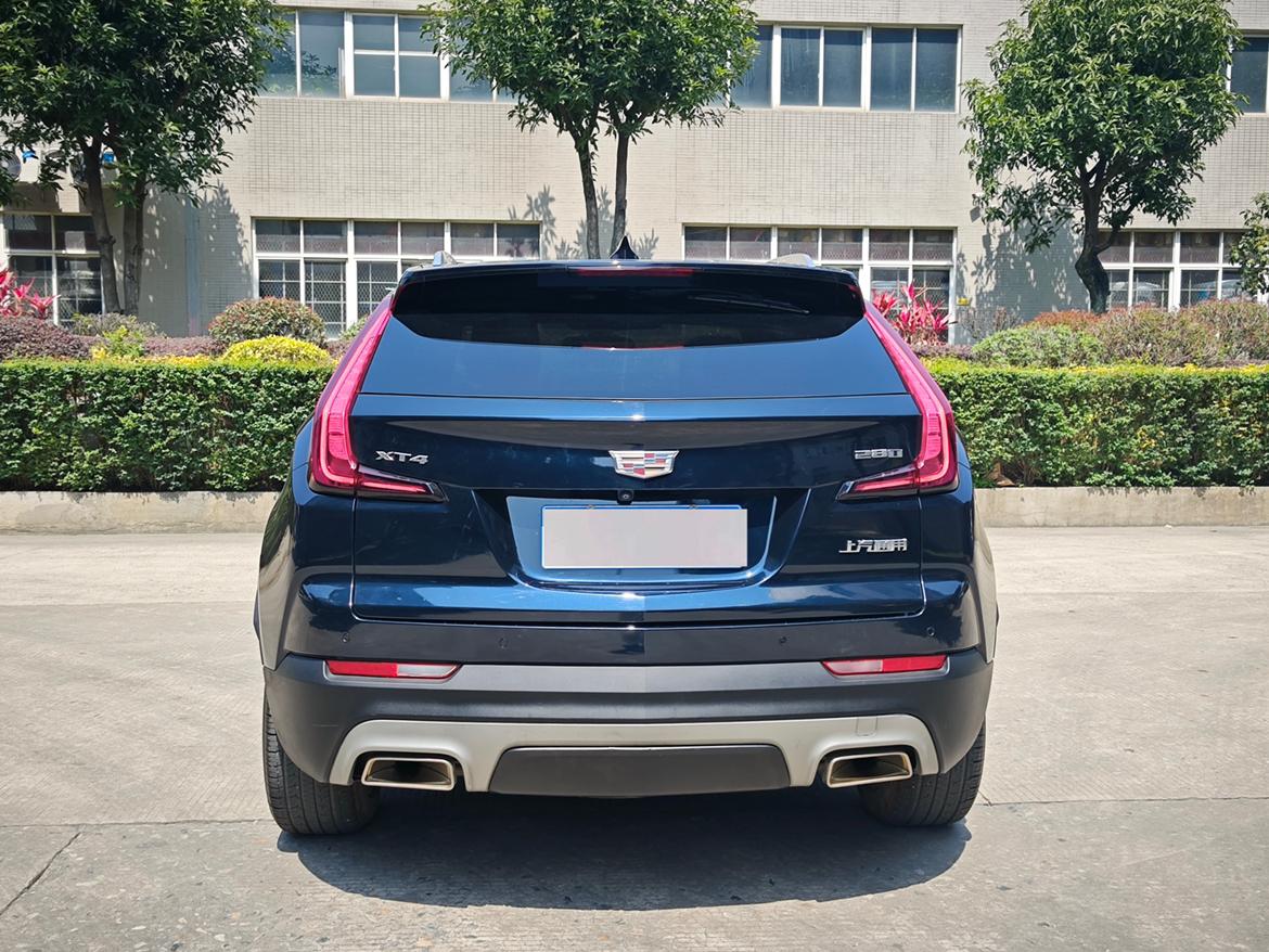 Cadillac XT4 2020 thumb 2