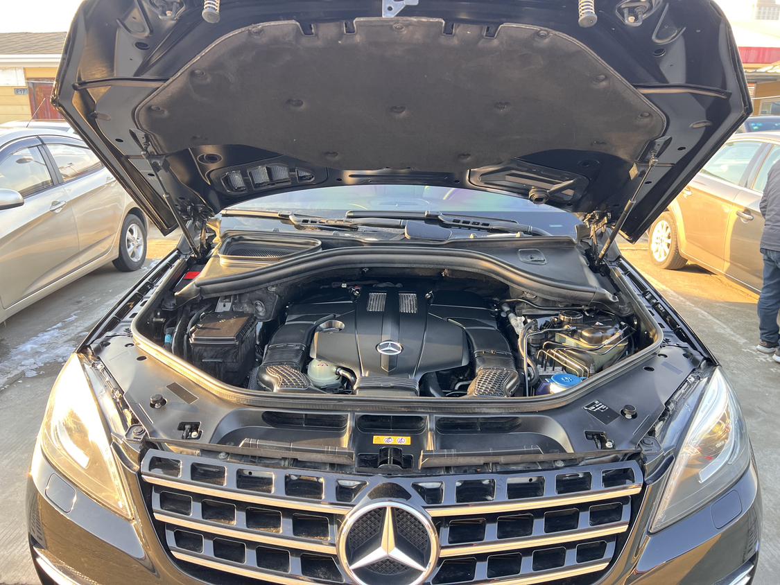 Mercedes-Benz M-Class 2015 thumb 5
