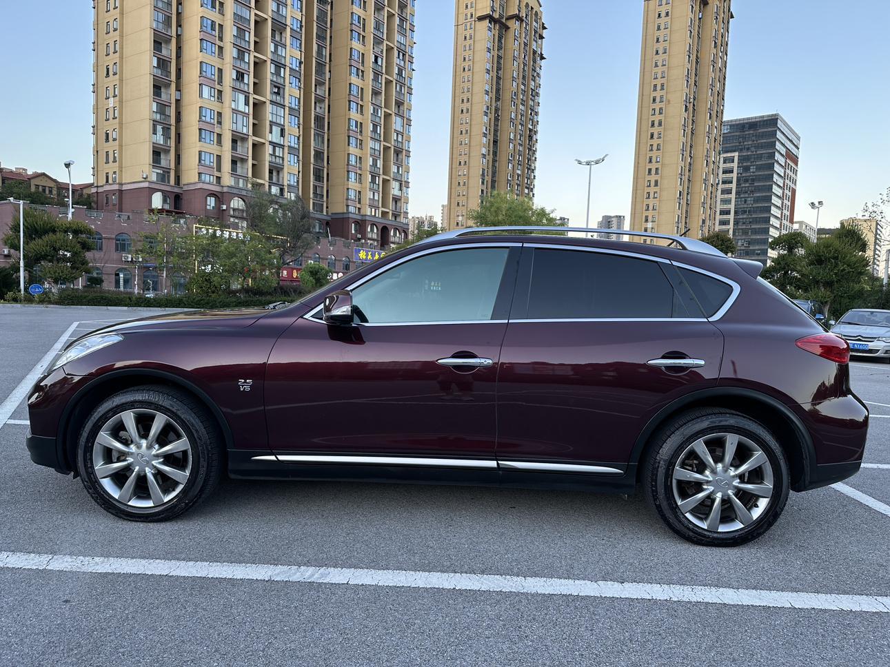 Infiniti QX50 2017 thumb 2