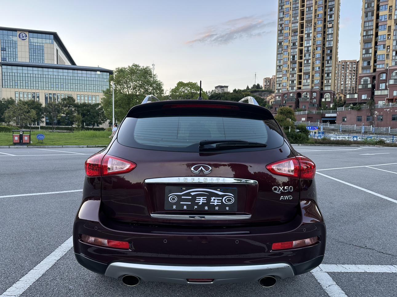 Infiniti QX50 2017 thumb 4