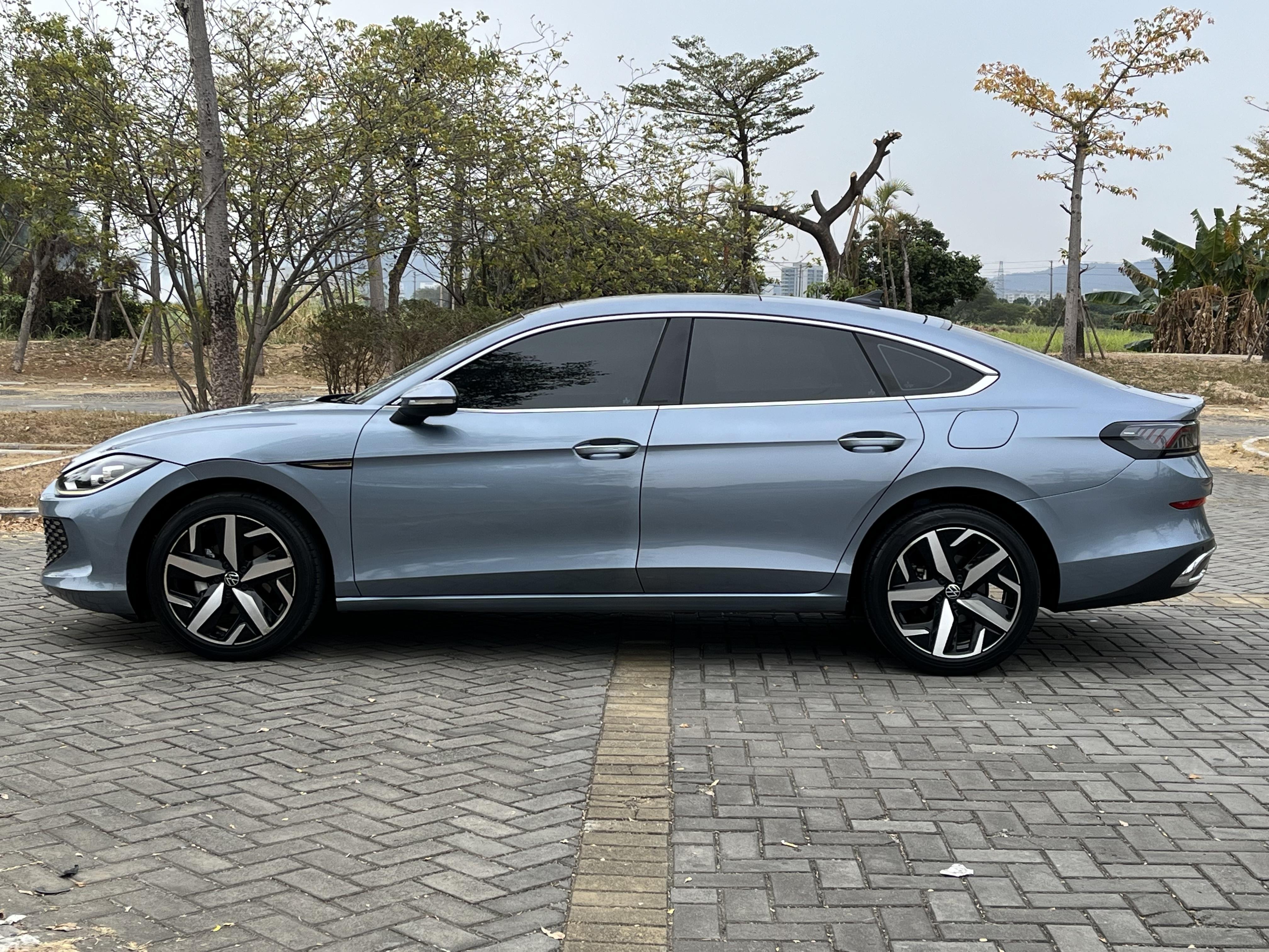 Volkswagen Lamando 2022 thumb 2