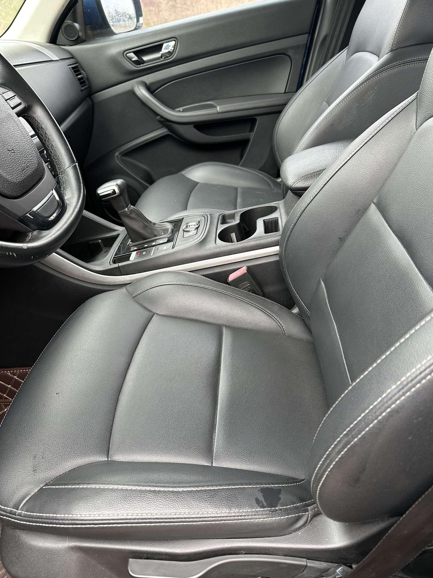 Qoros 5 2019 thumb 11
