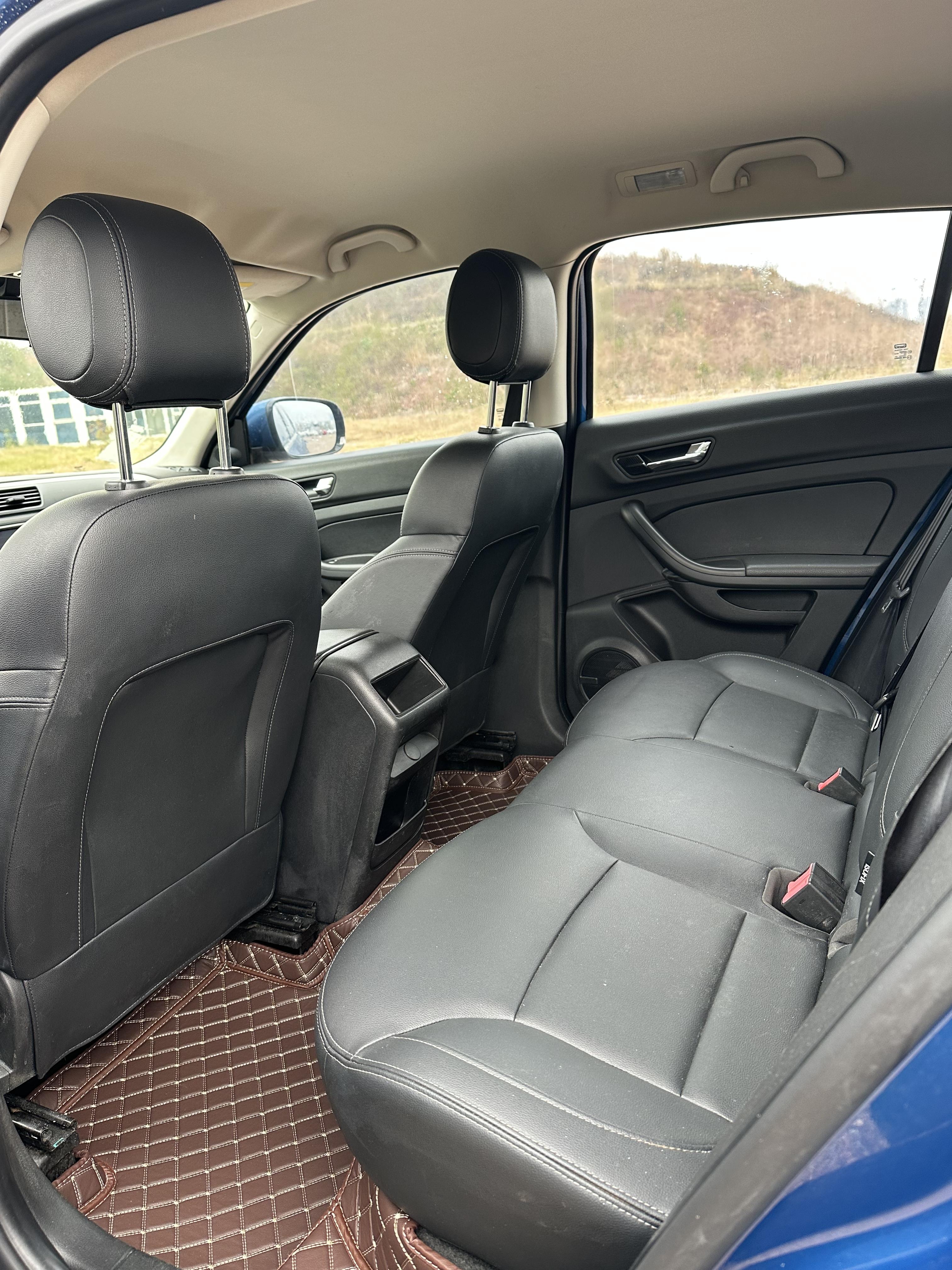 Qoros 5 2019 thumb 12
