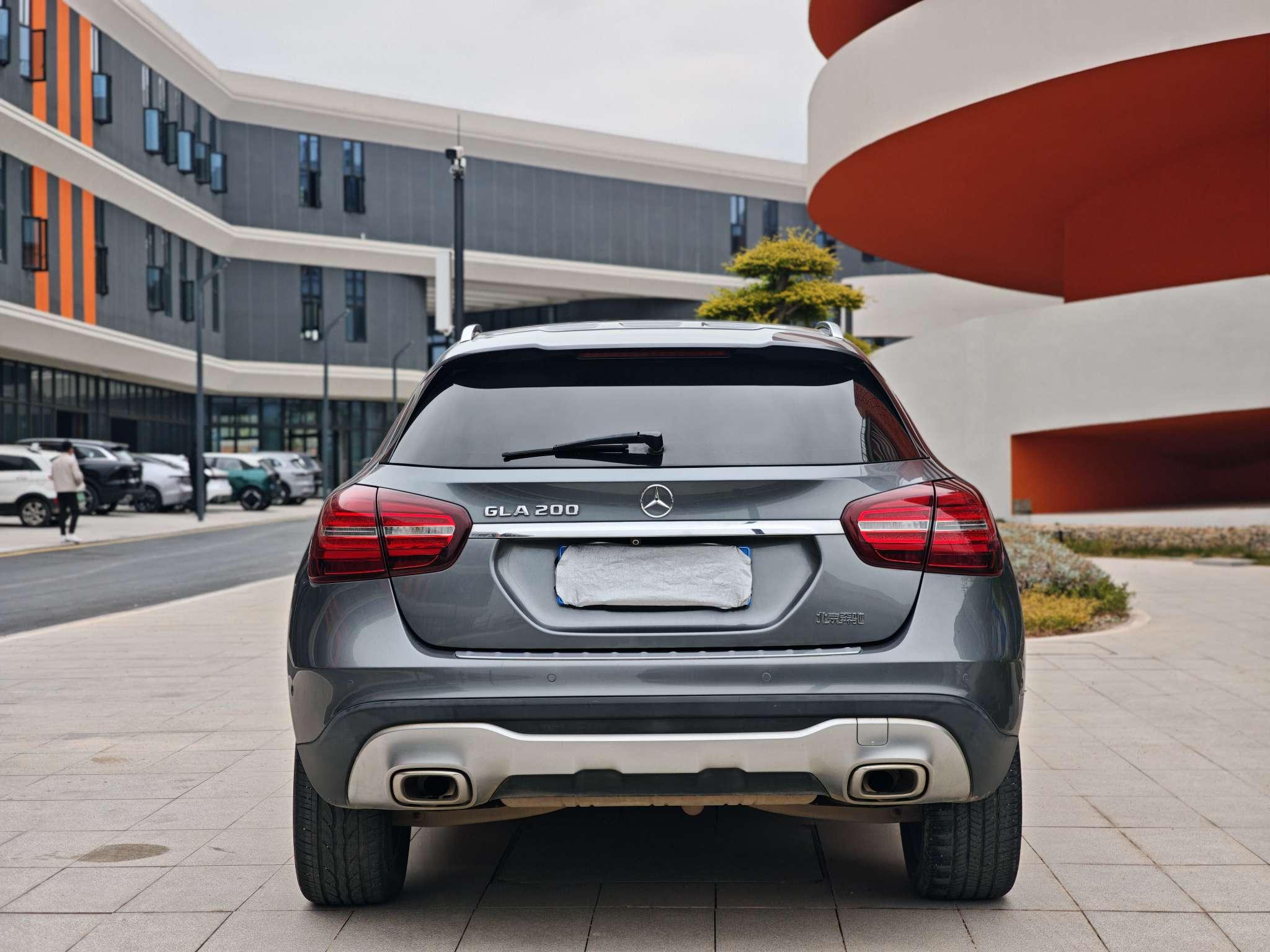 Mercedes-Benz GLA 2017 thumb 3