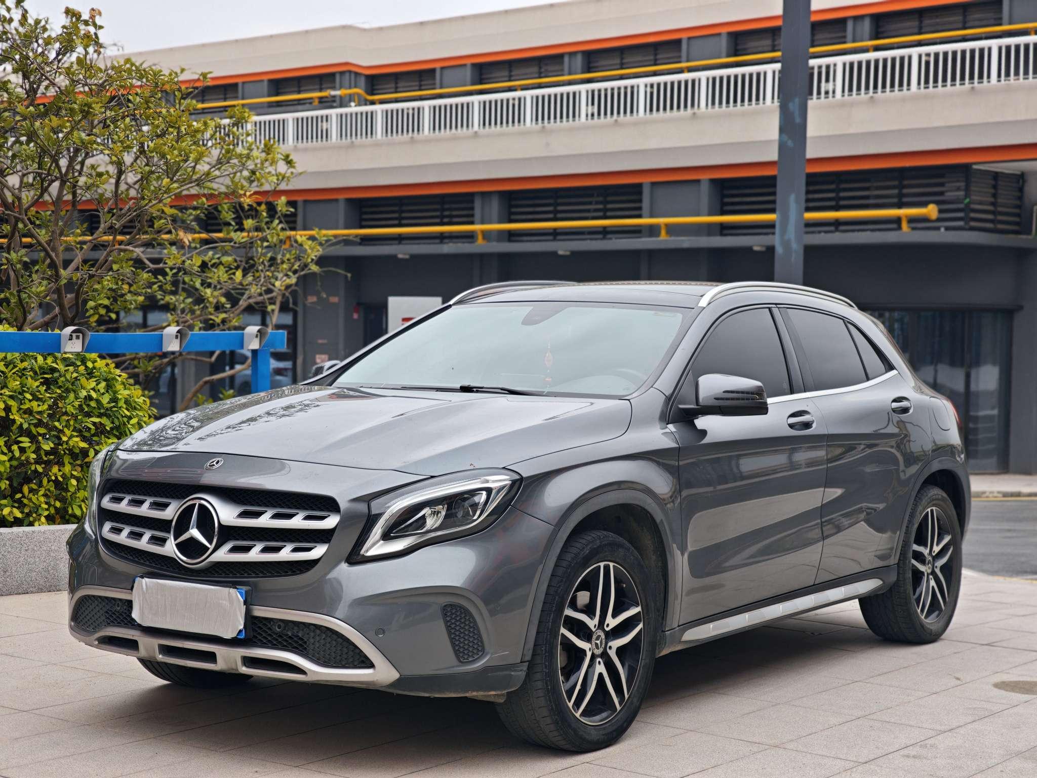 Mercedes-Benz GLA 2017 thumb 9