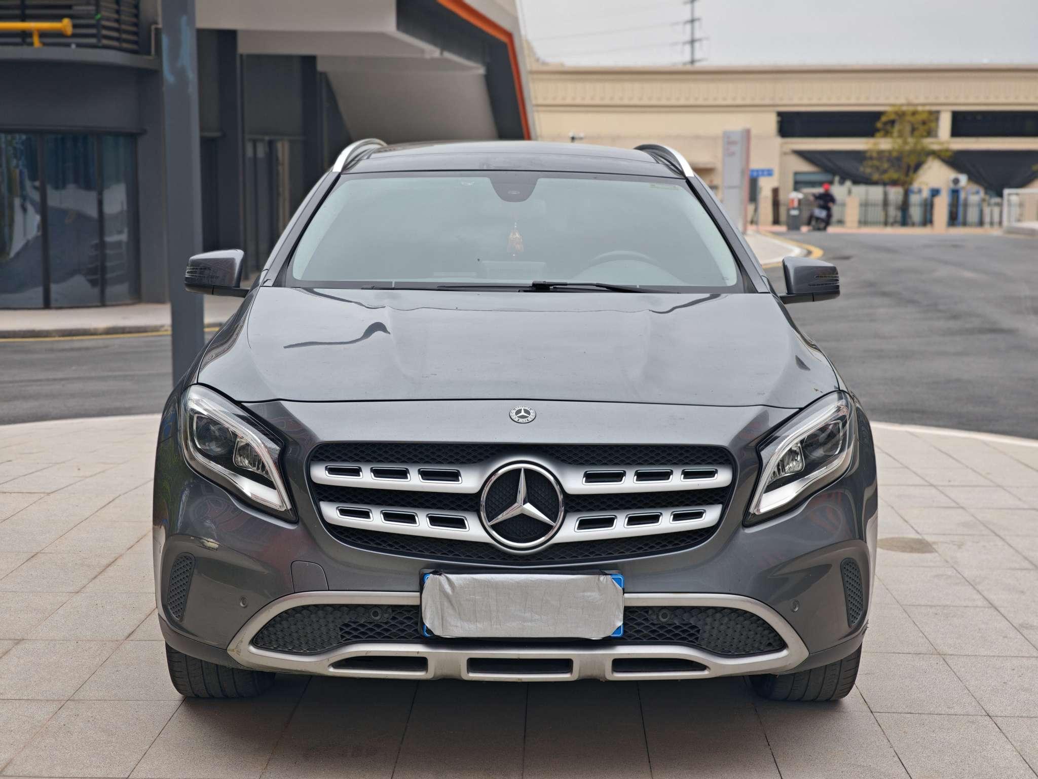Mercedes-Benz GLA 2017 thumb 10