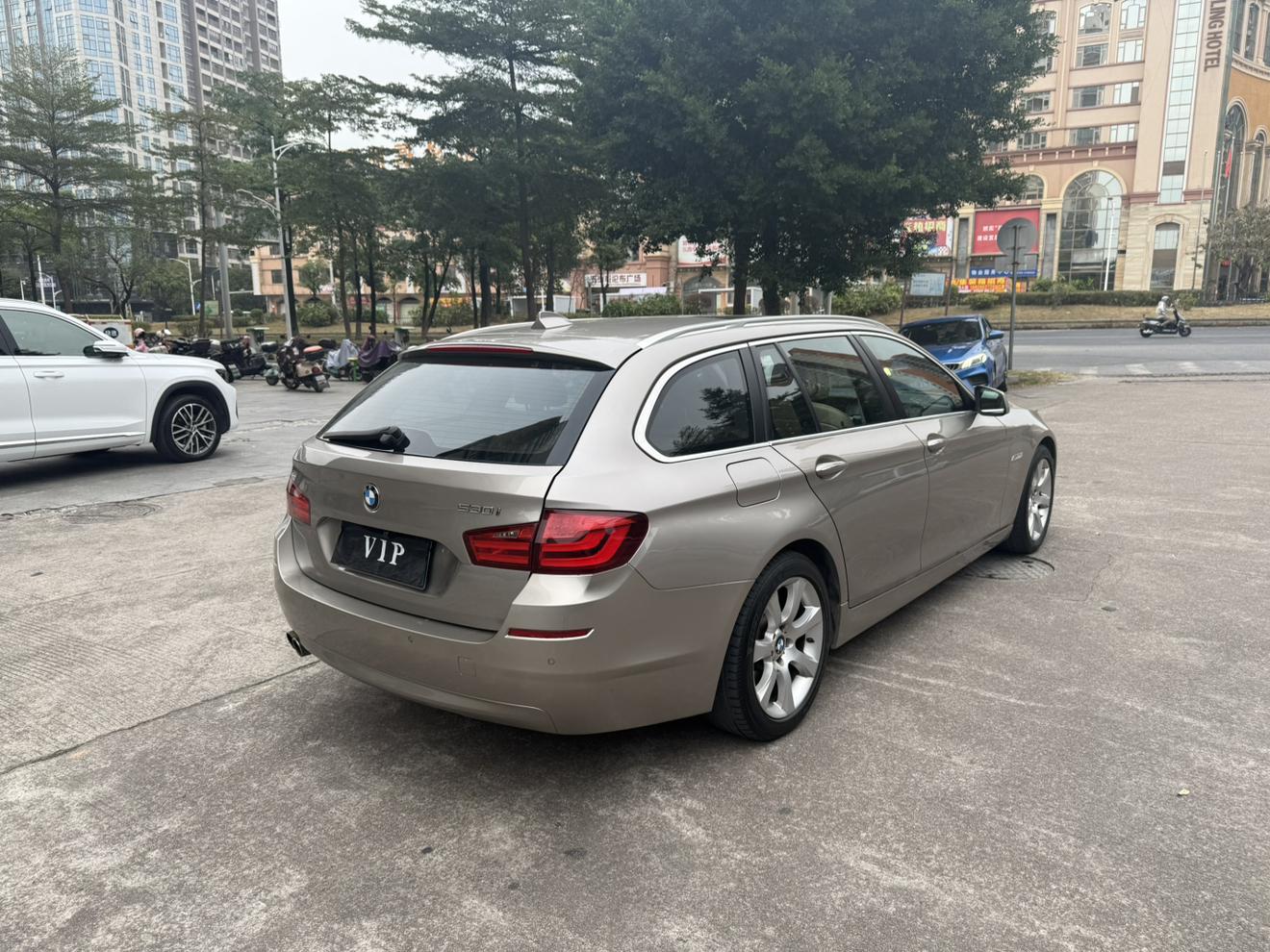BMW 5 серии 2013 thumb 4