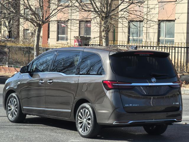 Buick GL8 2020 thumb 2