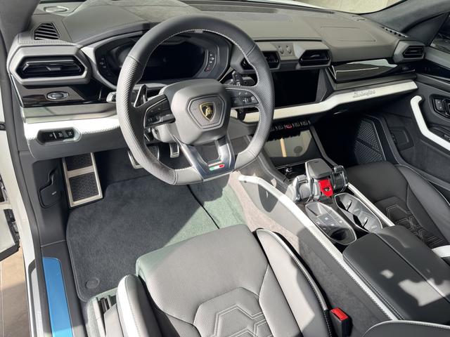 Lamborghini Urus SE 2025 thumb 6