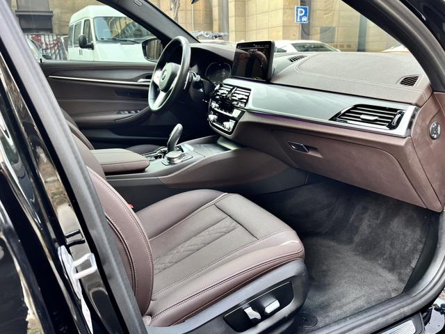 BMW 5 серии 2022 thumb 2