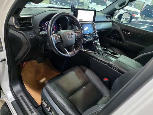 Lexus LX 2023 thumb 6