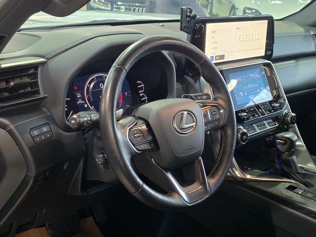 Lexus LX 2023 thumb 7