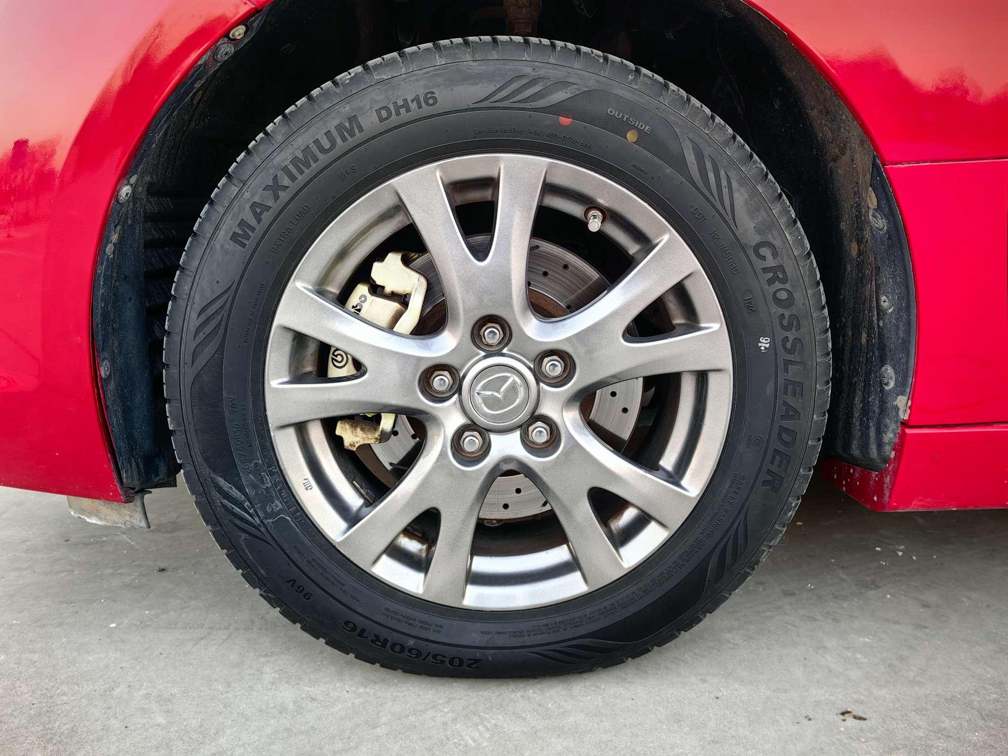 Mazda 3 2015 thumb 10