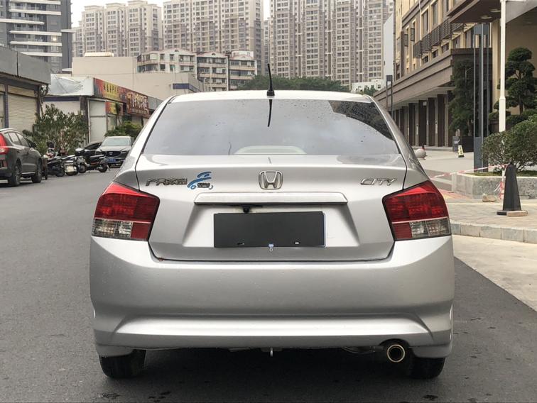 Honda City 2010 thumb 4
