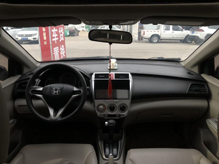 Honda City 2010 thumb 11