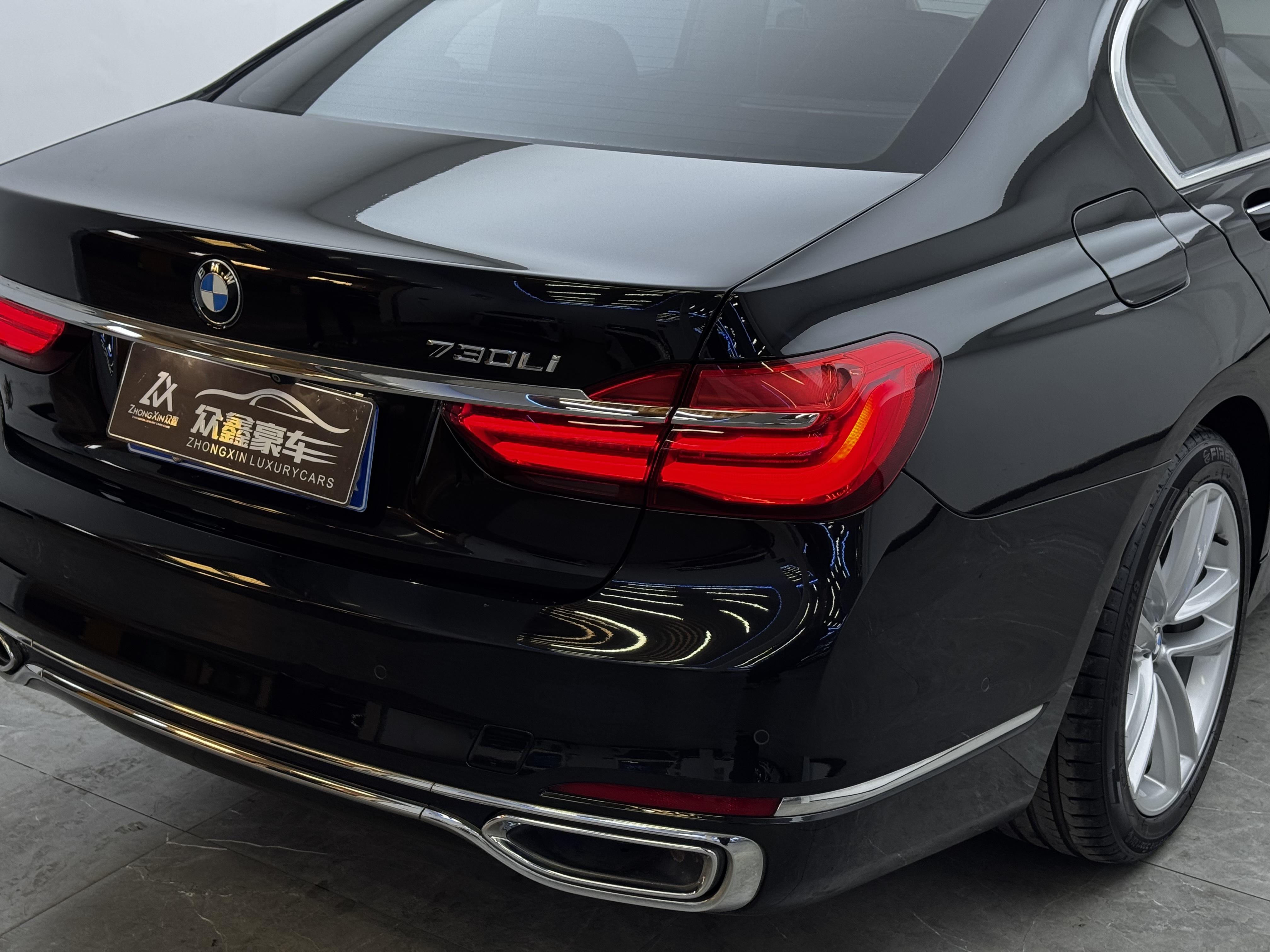 BMW 7 серии 2019 thumb 3