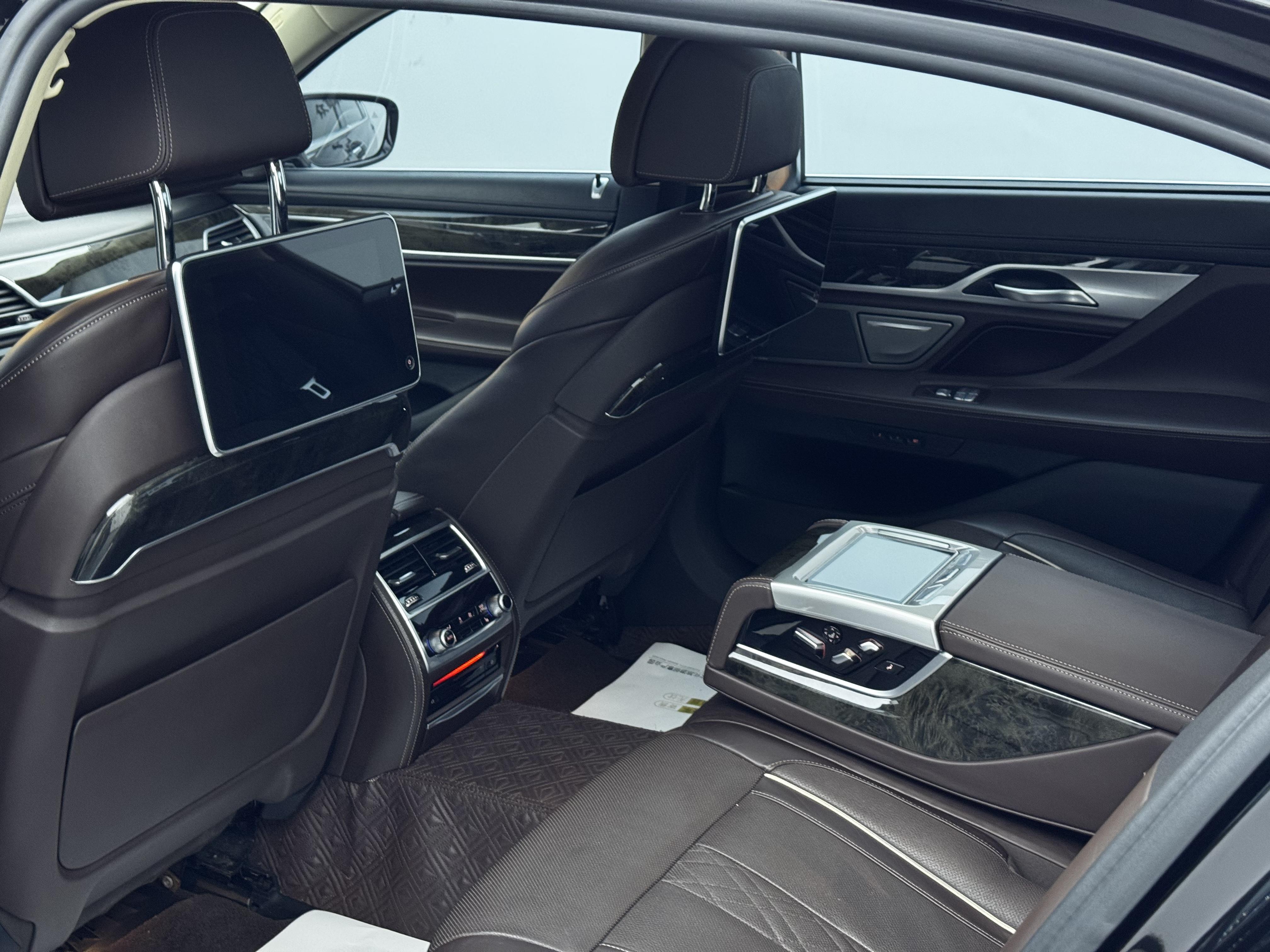 BMW 7 серии 2019 thumb 7