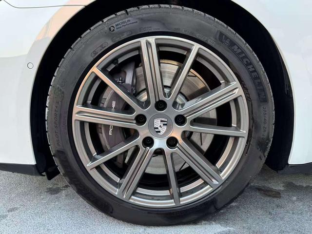 Porsche Panamera 2025 thumb 6