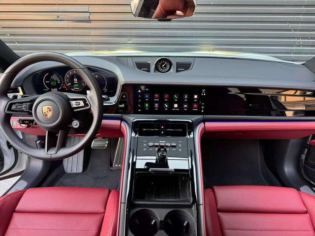 Porsche Panamera 2025 thumb 7